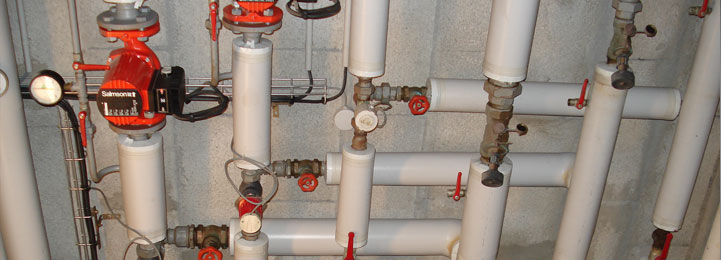 installation réseaux de tuyau pour le chauffage